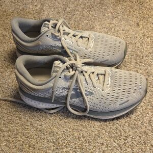 Brooks Light Gray Running Shoes